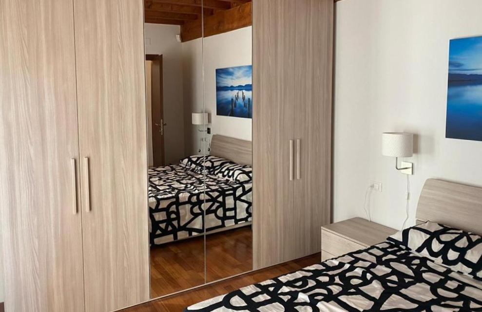 The Flowers - Apartments With Private Garden In Residence With Pool Manerba del Garda Luaran gambar