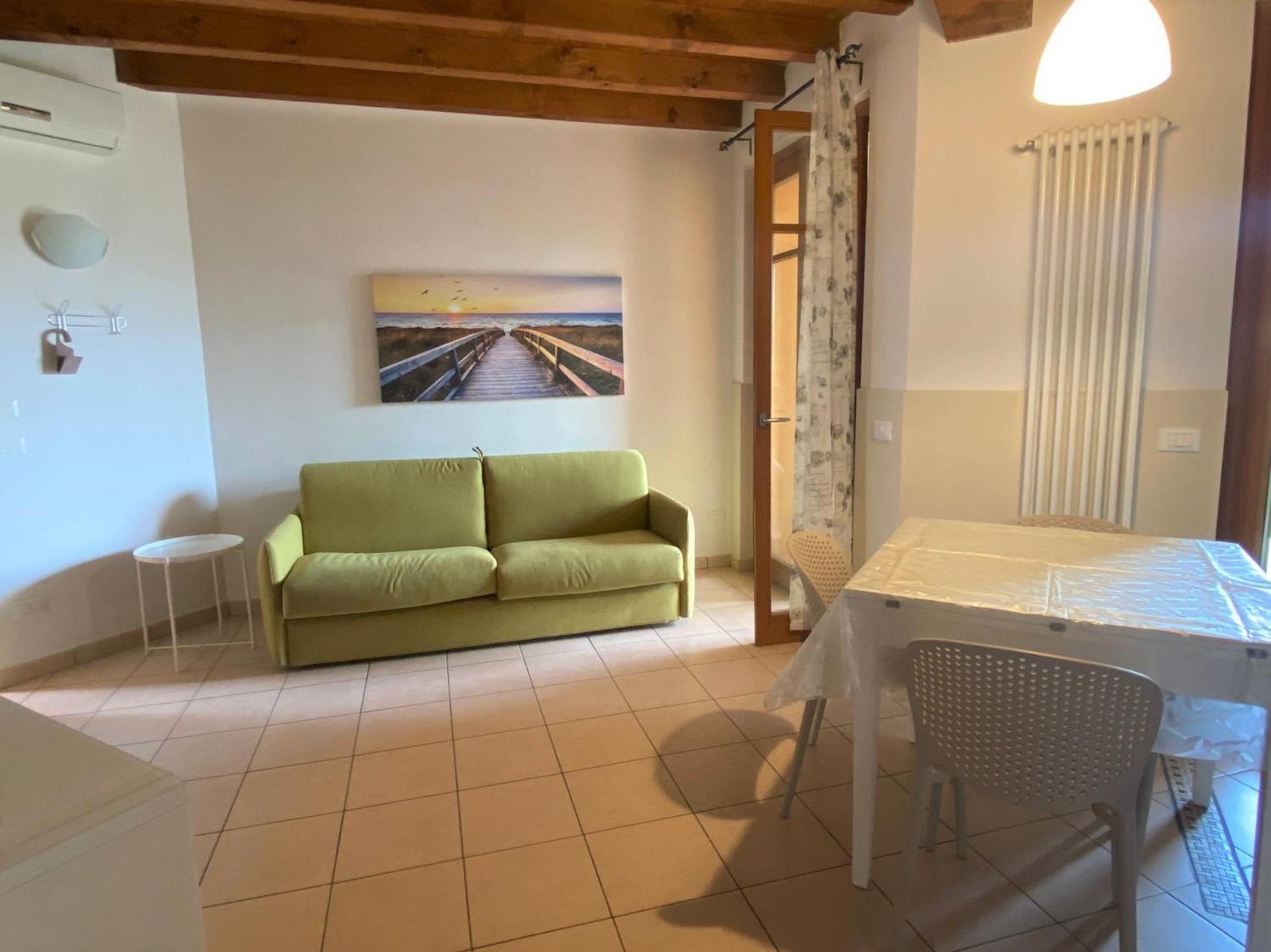 The Flowers - Apartments With Private Garden In Residence With Pool Manerba del Garda Luaran gambar